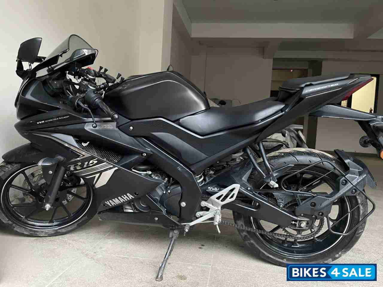 Dark Knight Yamaha YZF R15 V3 BS6