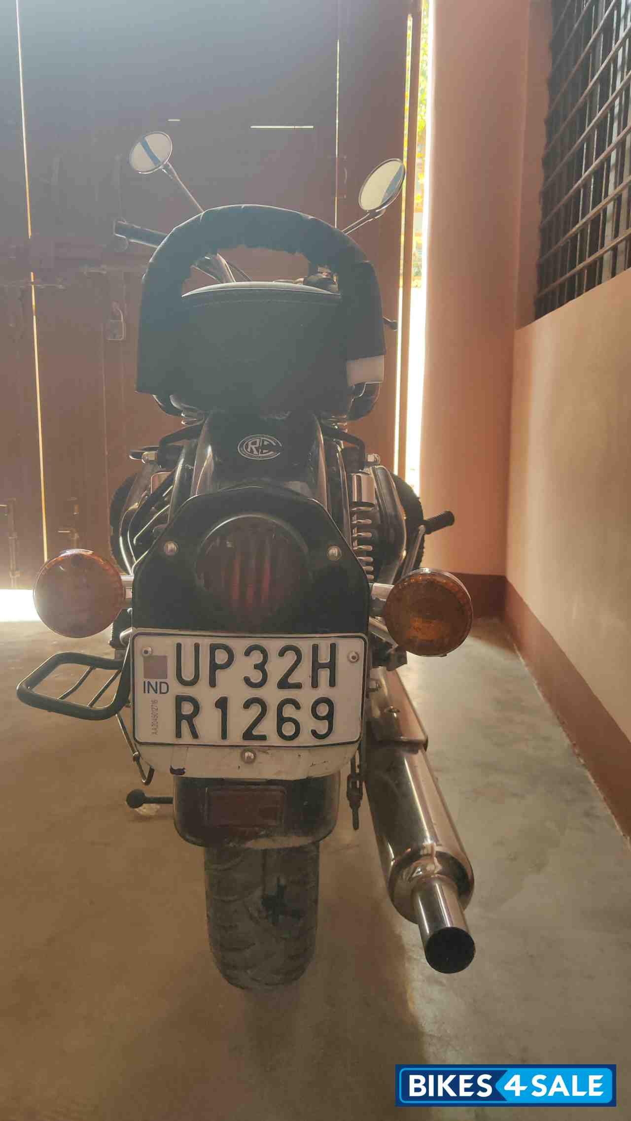 Red Royal Enfield Classic 350 Redditch Red