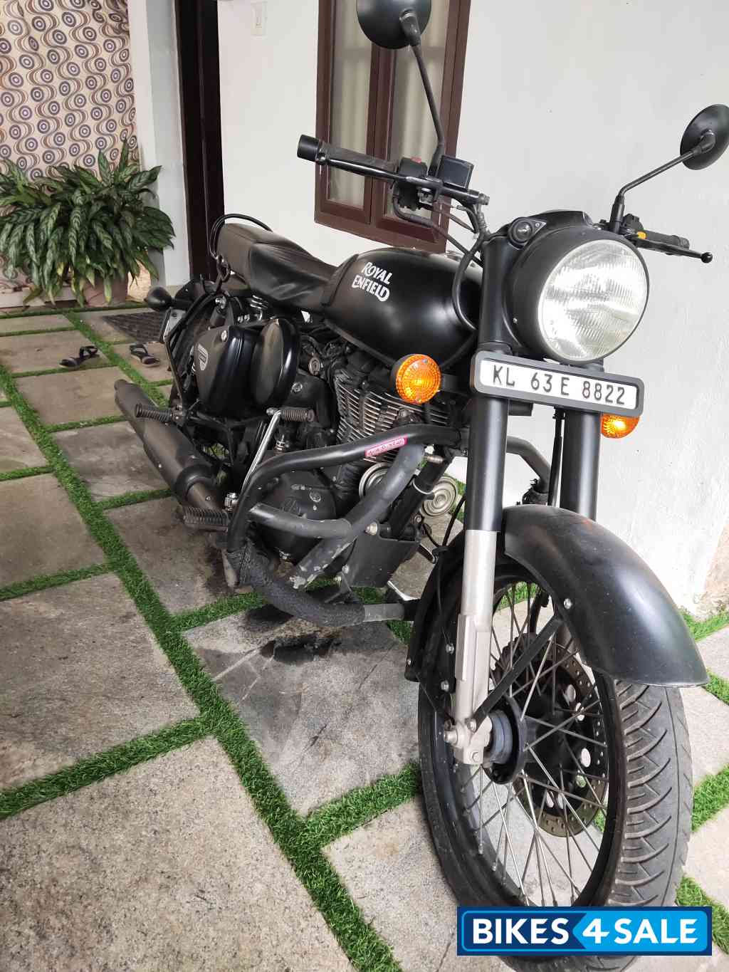 Black Royal Enfield Classic Stealth Black Black Royal Enfield Classic Stealth Black