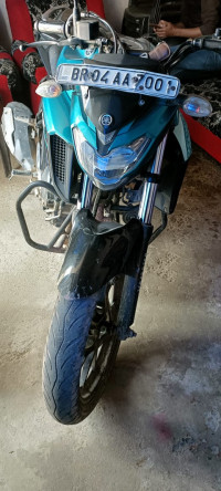 Yamaha FZ25
