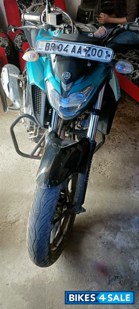 Yamaha FZ25