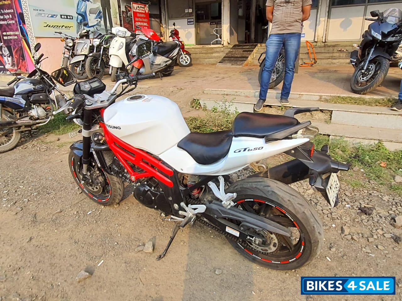 Hyosung GT650N Hyosung GT650N