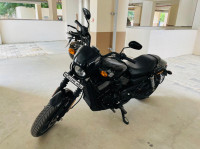 Black Harley Davidson Street 750