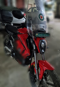 Revolt RV 400  Model