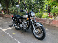 Black Royal Enfield Bullet Machismo A500