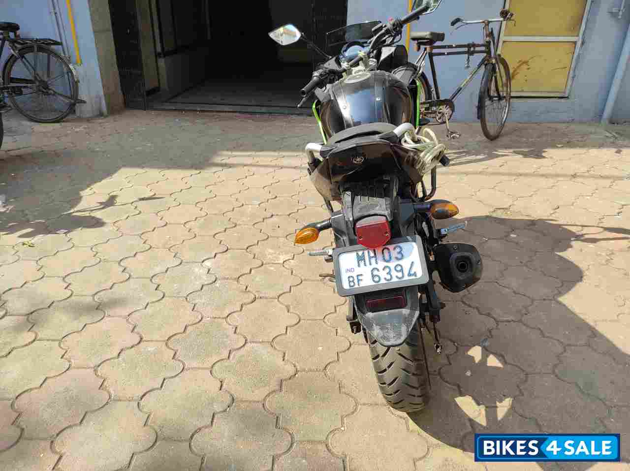 Green Black Yamaha Fazer FZ16ST