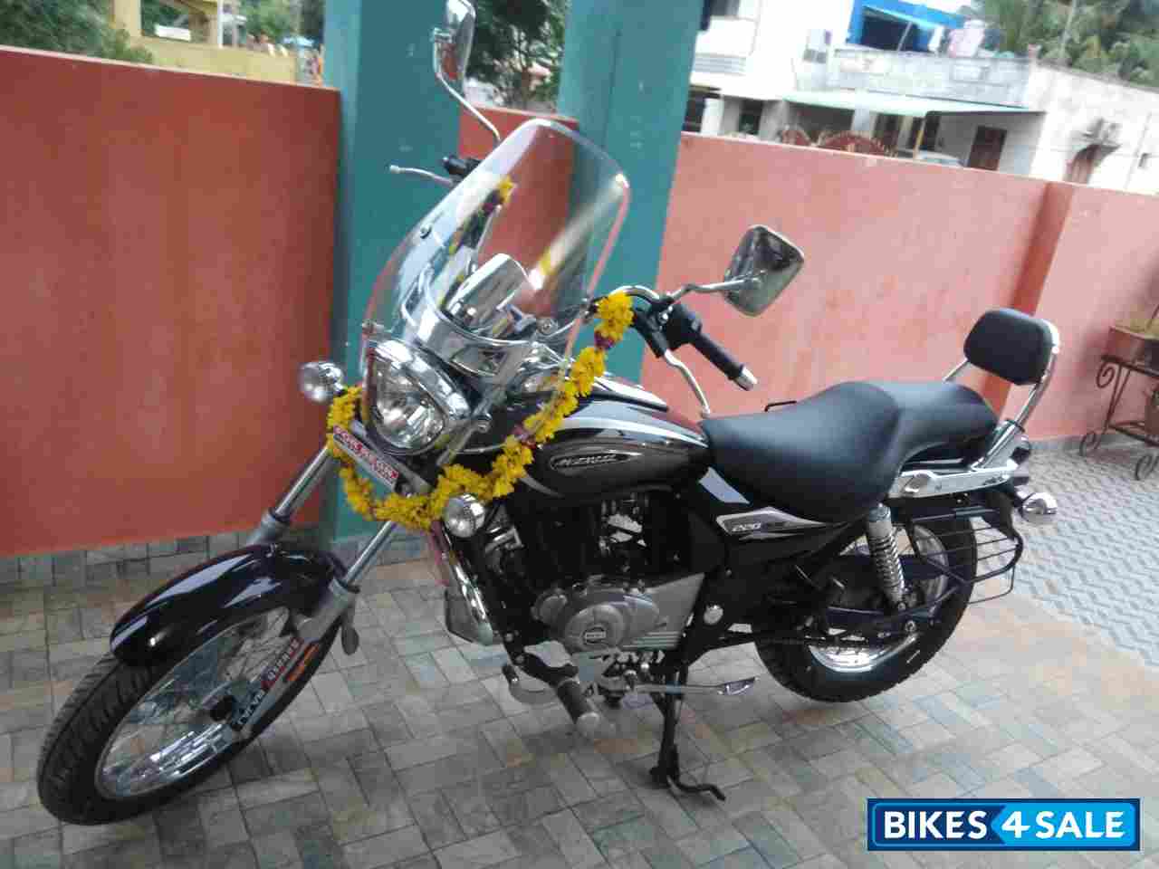 Bajaj Avenger Cruise 220