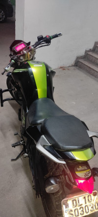 Black And Green Yamaha FZ-S