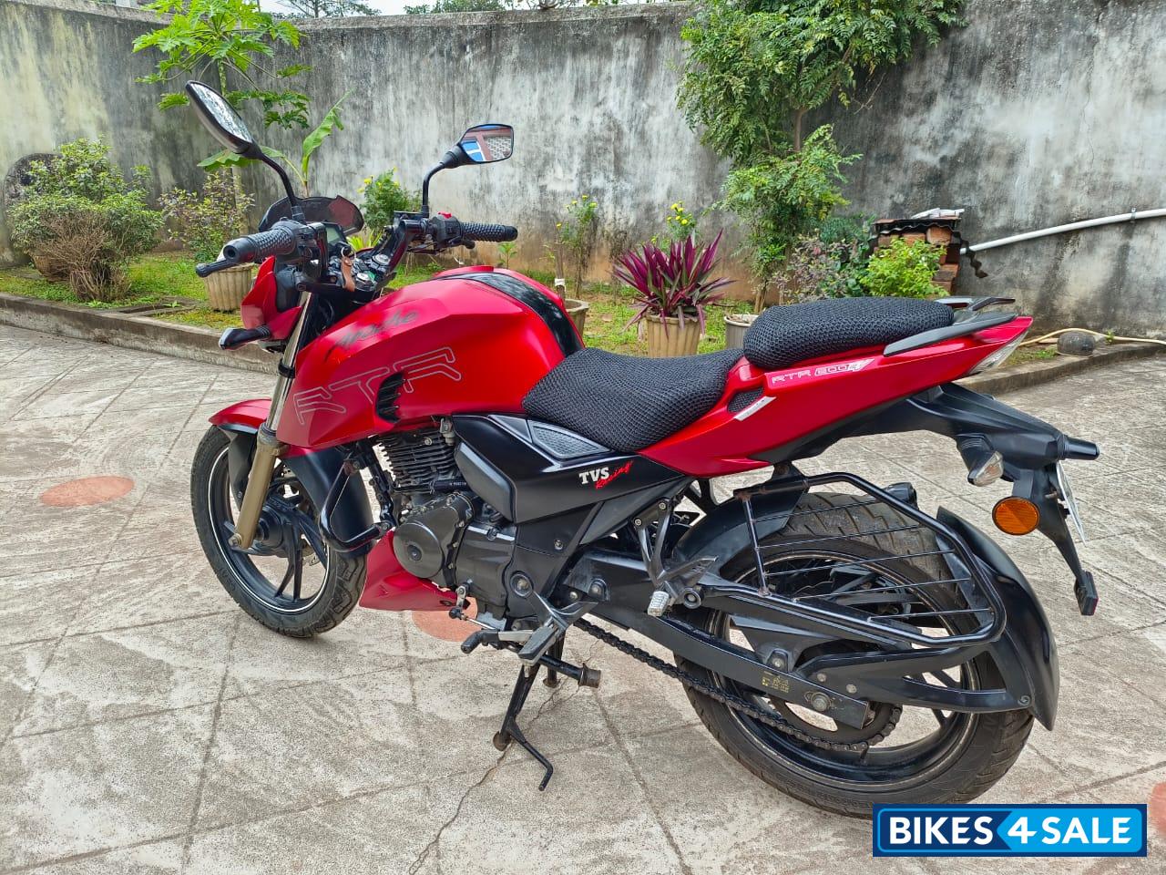 Matt Red TVS Apache RTR 200 4V