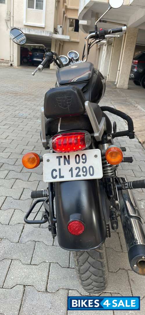 Stone Black Royal Enfield Thunderbird 350 Stone Black Royal Enfield Thunderbird 350