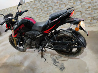 Black TVS Apache RTR 200 4V Race Edition 2.0