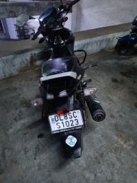 Black Bajaj Pulsar 150 BS6