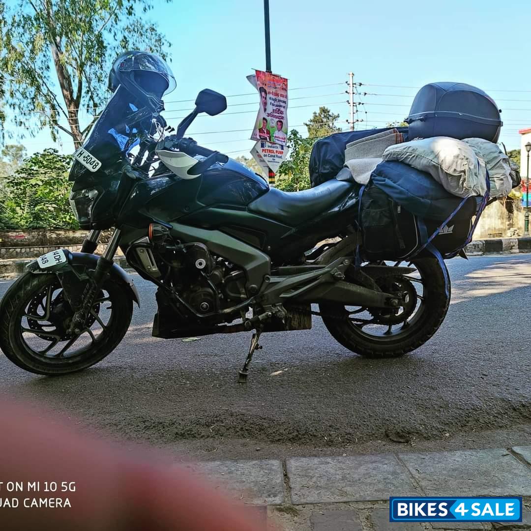 Navy Blue Bajaj Dominar 400 Disc