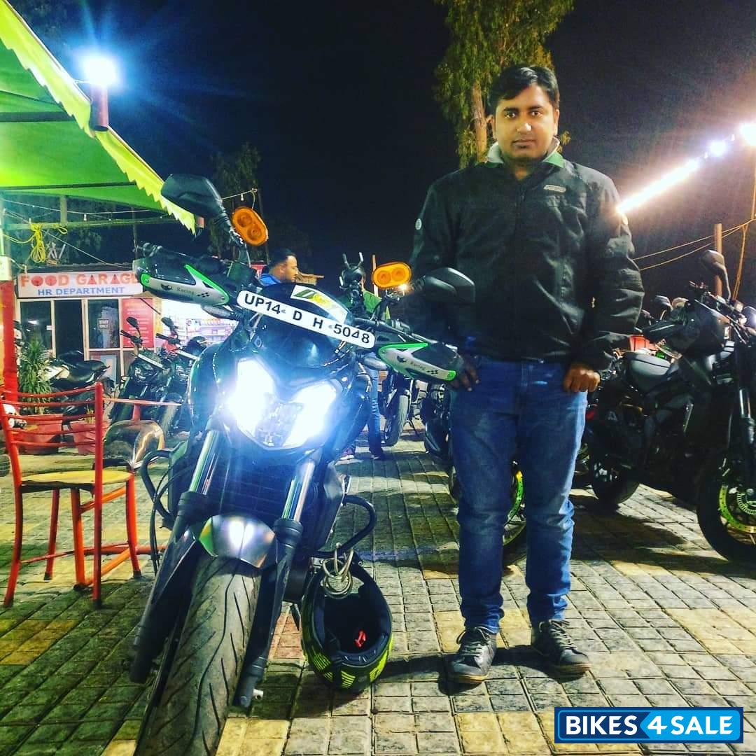 Navy Blue Bajaj Dominar 400 Disc