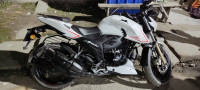 TVS Apache RTR 200 4V
