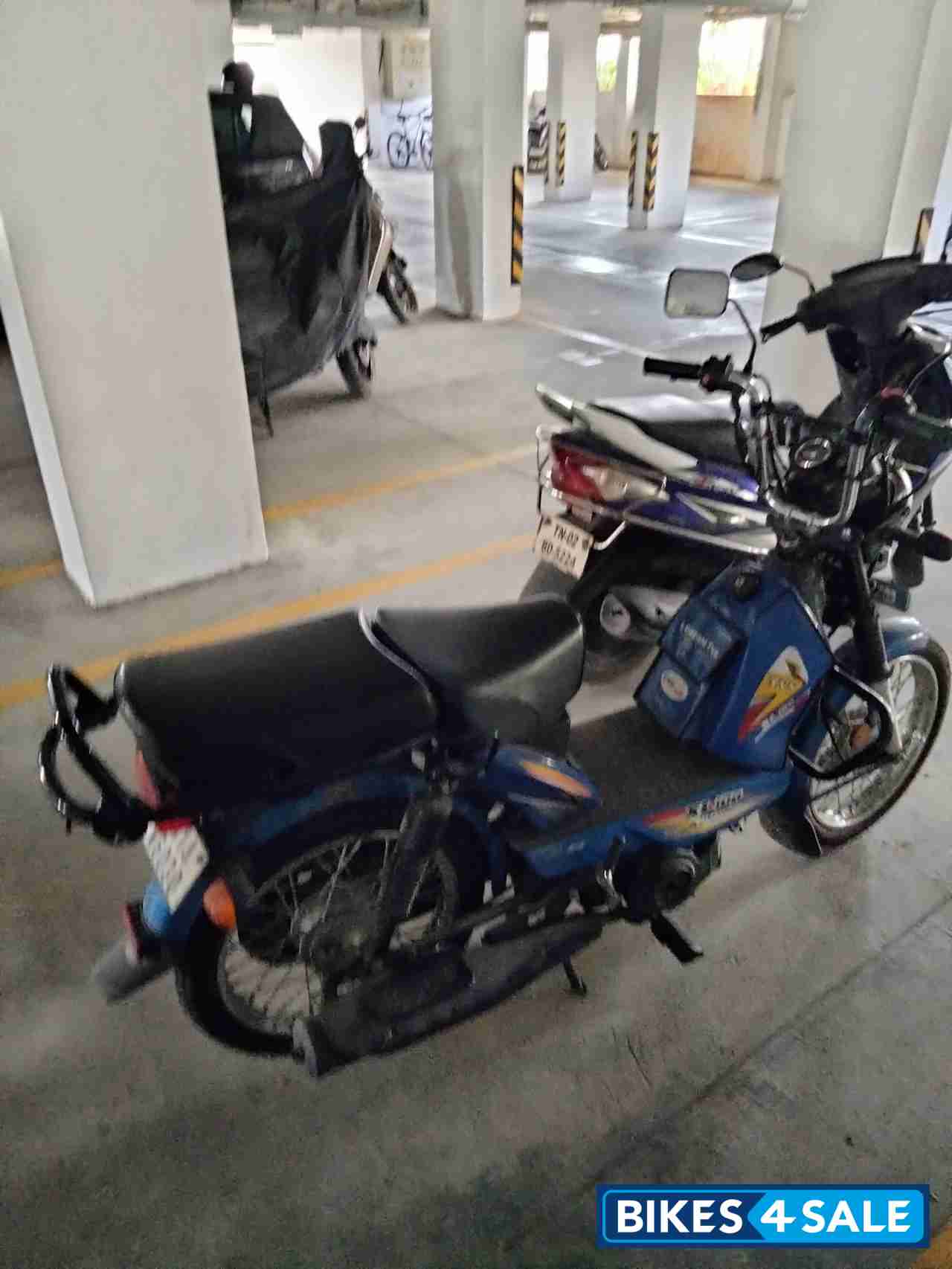 Blue TVS XL 100 Heavy Duty i-TOUCHstart