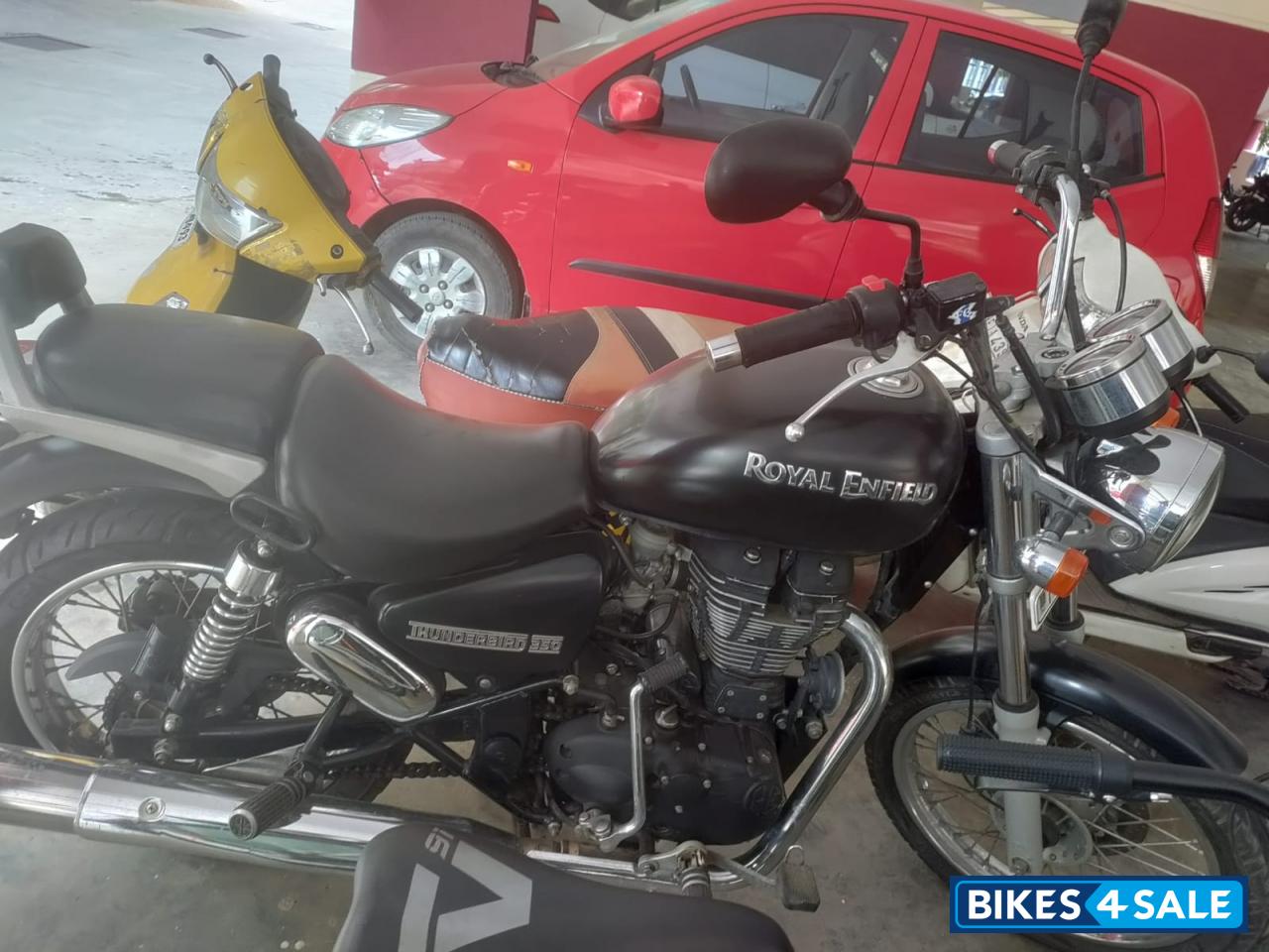 Royal Enfield Thunderbird 350 Royal Enfield Thunderbird 350