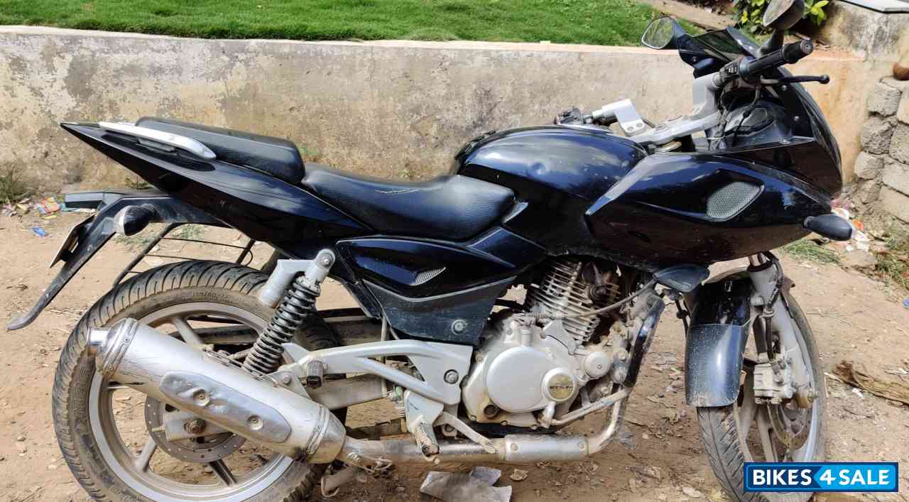 Bajaj Pulsar 220 DTSFi