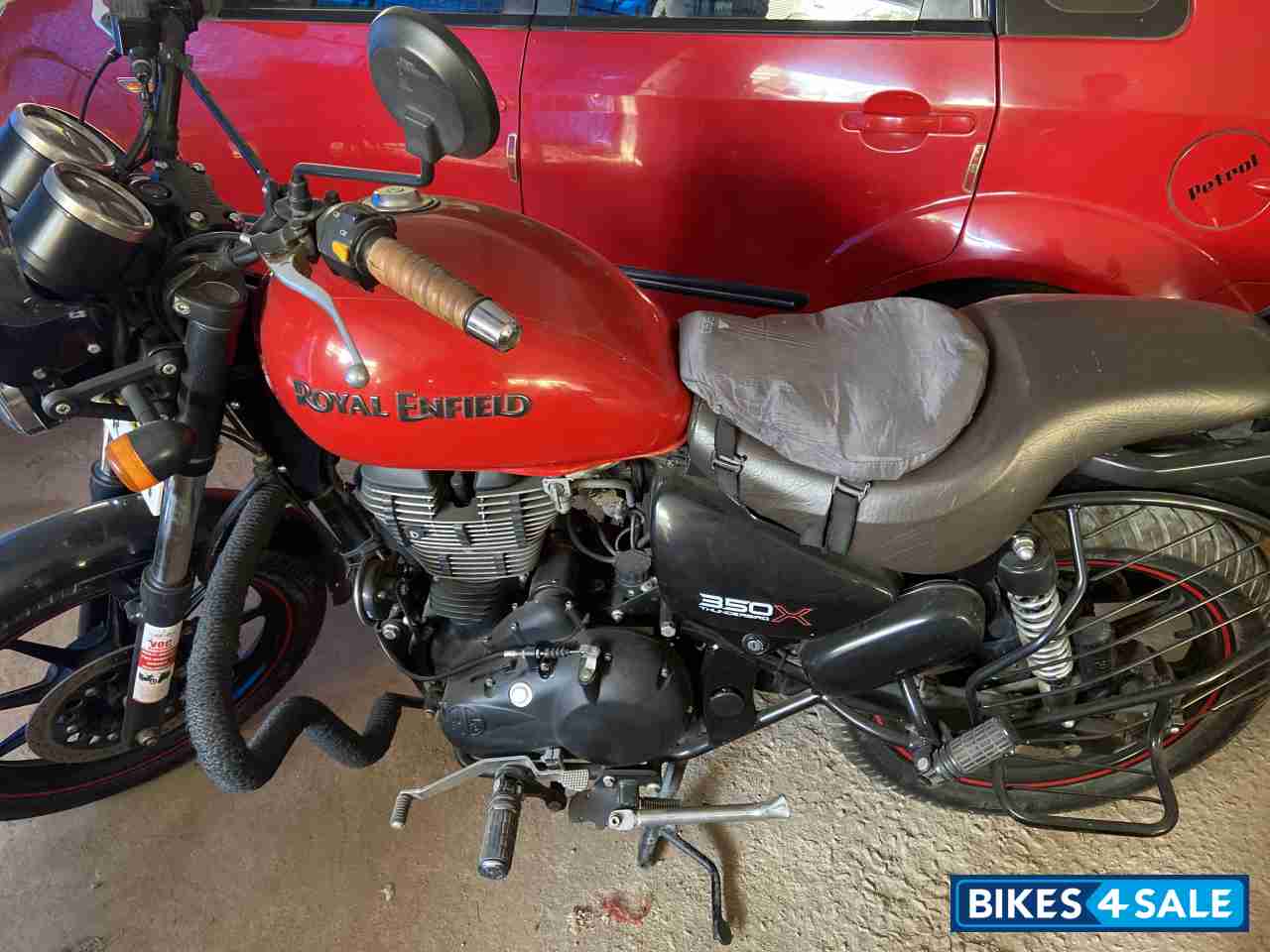 Roving Red Royal Enfield Thunderbird X 350
