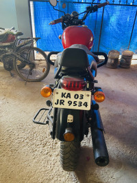 Roving Red Royal Enfield Thunderbird X 350