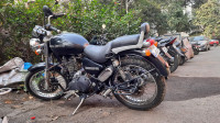 Black Royal Enfield Thunderbird 350