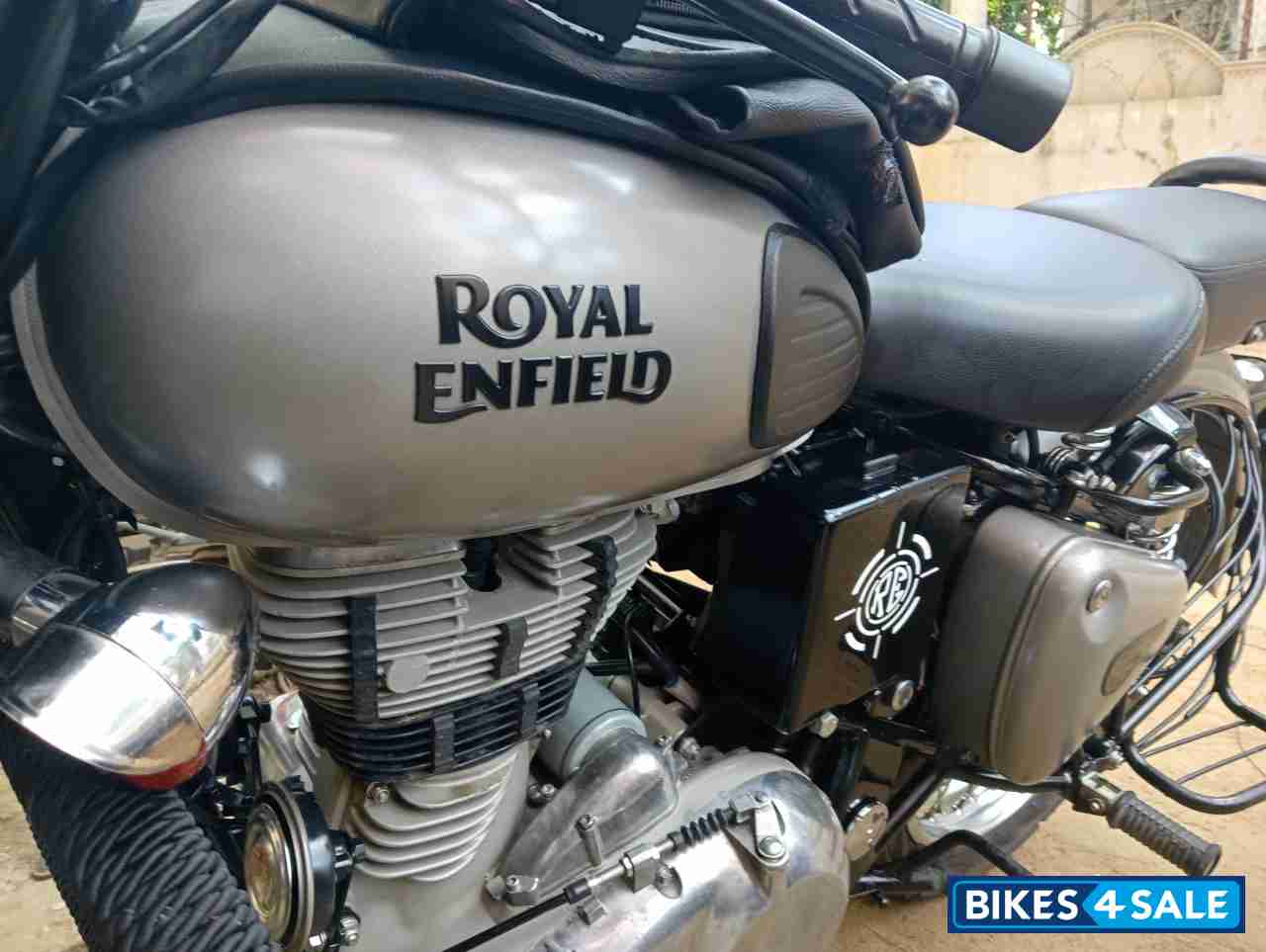 Royal Enfield Classic Gunmetal Grey Royal Enfield Classic Gunmetal Grey