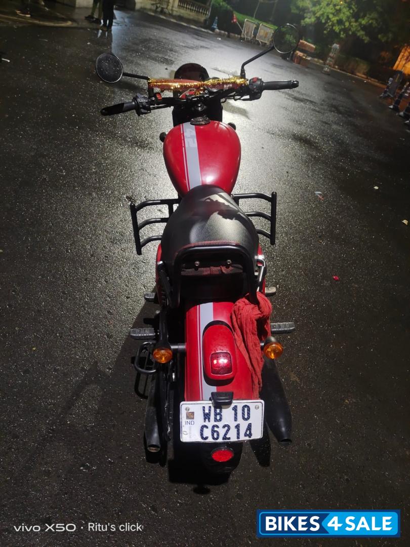 Red Jawa forty two BS6