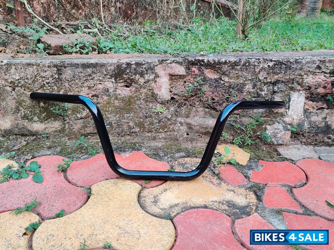 Black Royal Enfield Thunderbird 500