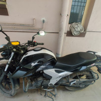 TVS Apache RTR 160 4V
