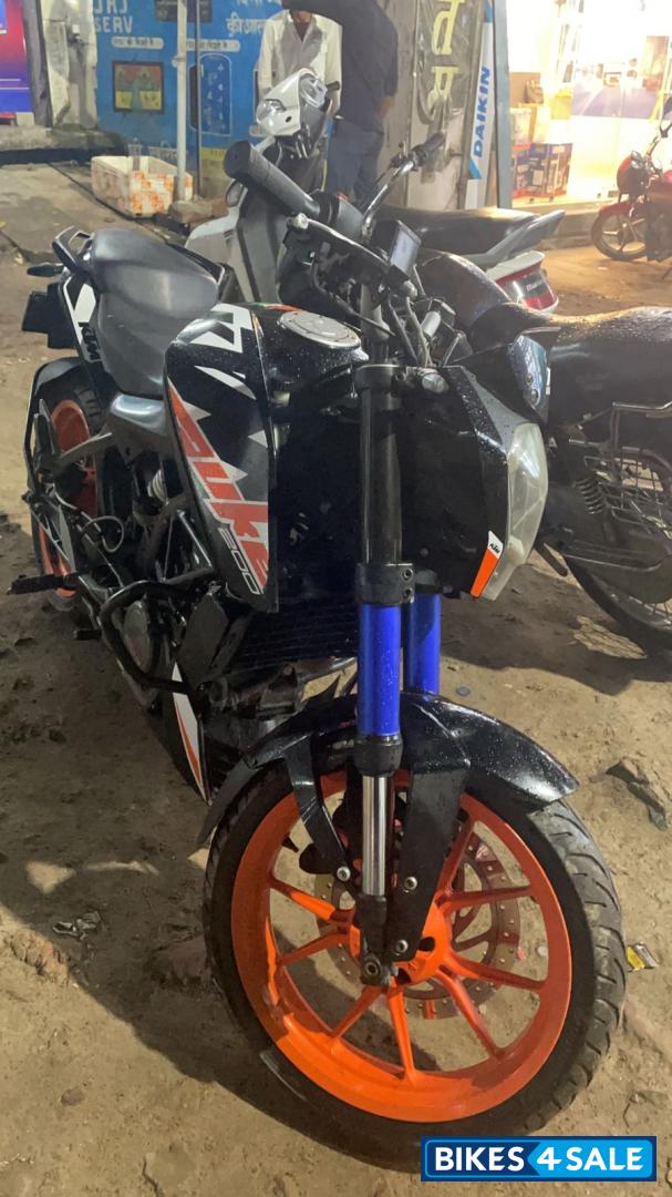 KTM Duke 200