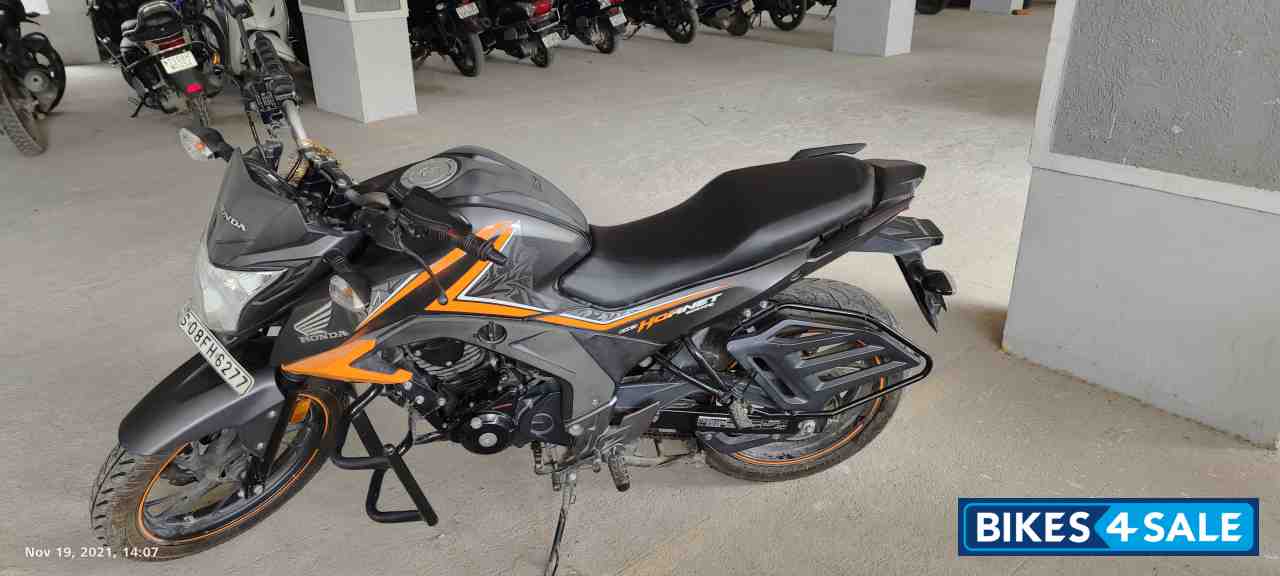 Honda CB Hornet 160R Honda CB Hornet 160R