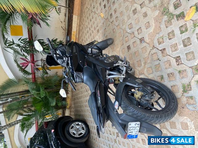 Black Bajaj Pulsar AS 200