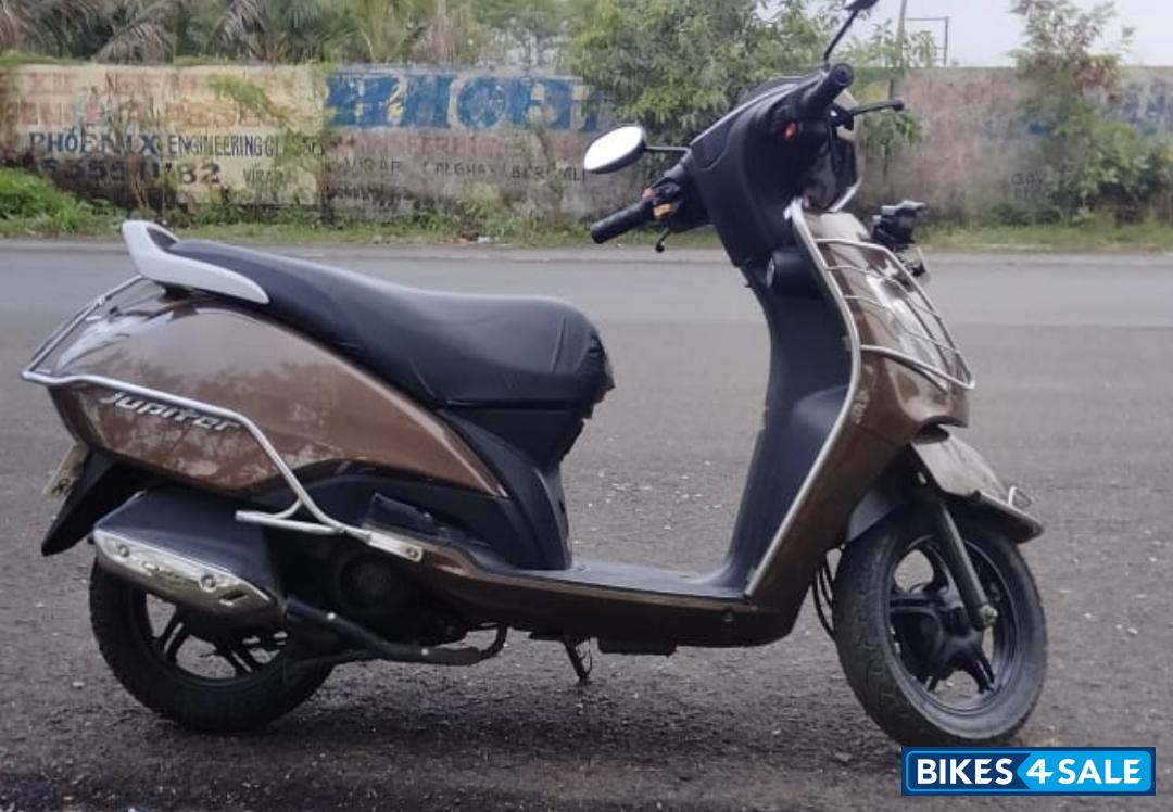Walnut Brown TVS Jupiter