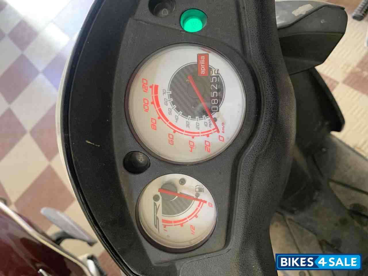 Black Aprilia SR 150