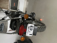 Bajaj Avenger 200 DTS-i