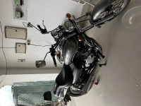 Bajaj Avenger 200 DTS-i