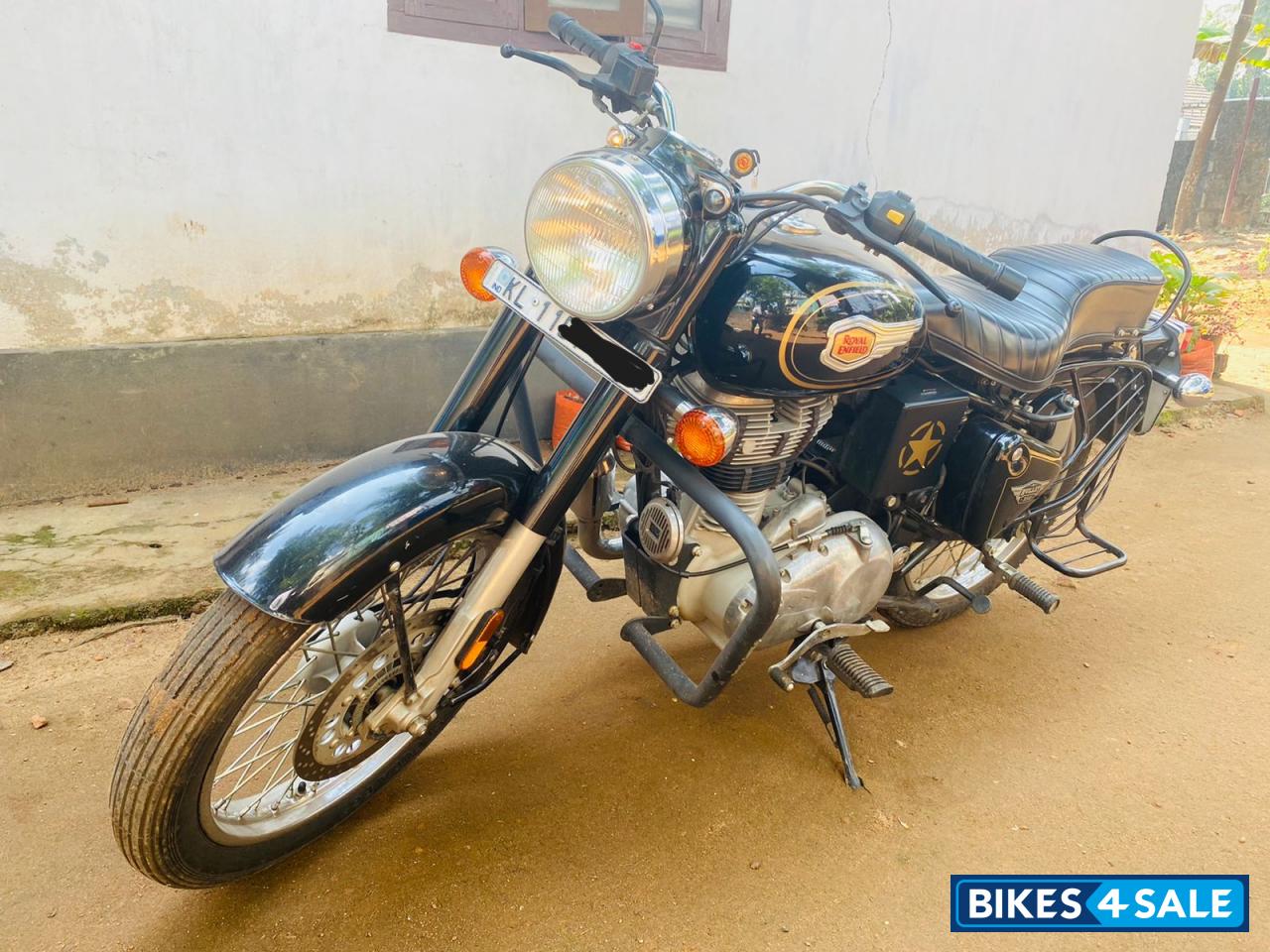 Black Royal Enfield Bullet 350 KS BS6