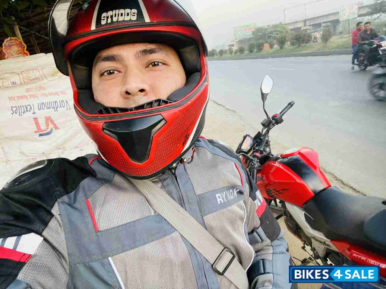 TVS Apache RTR 160 4V