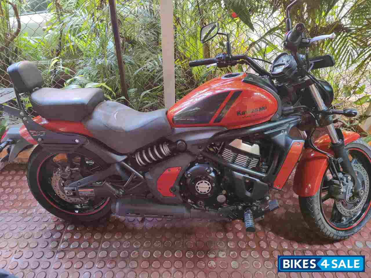 Lava Orange Kawasaki Vulcan S 650