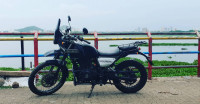 Granite Black Royal Enfield Himalayan