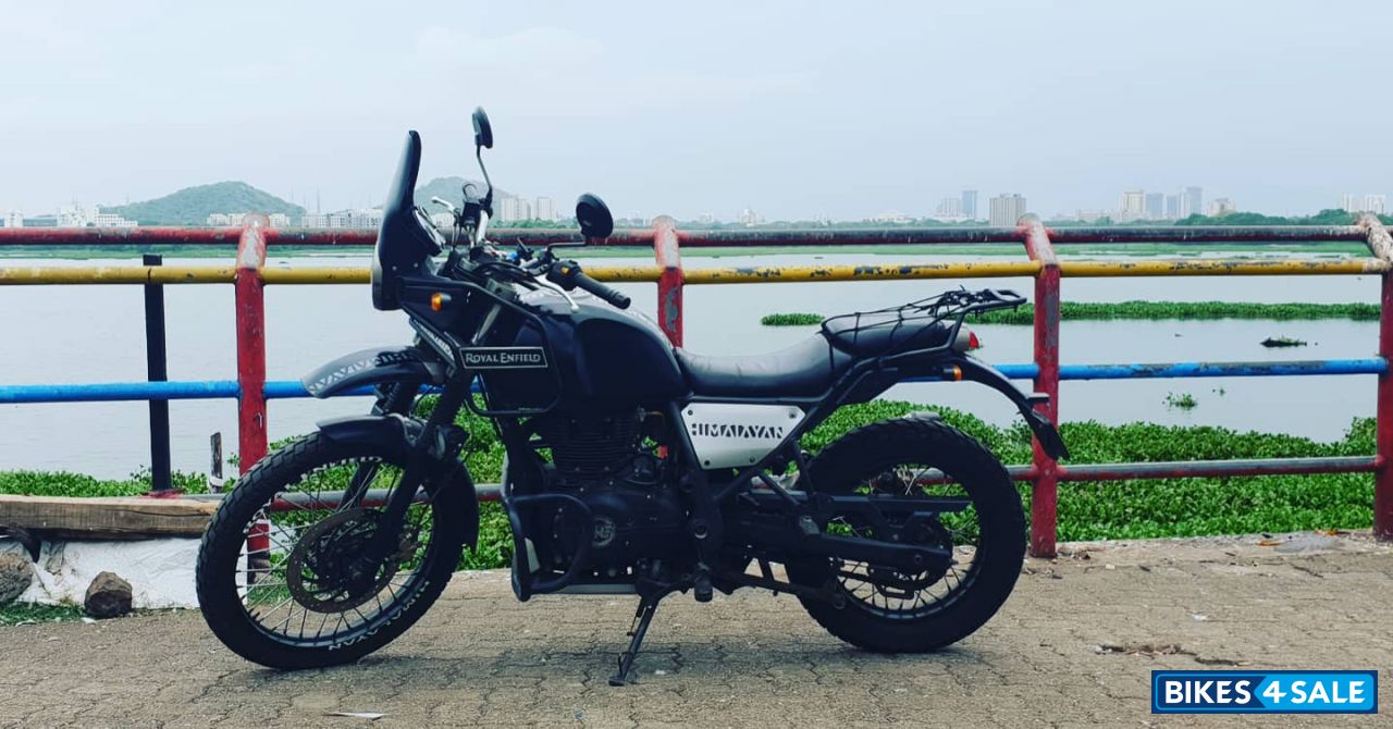 Granite Black Royal Enfield Himalayan