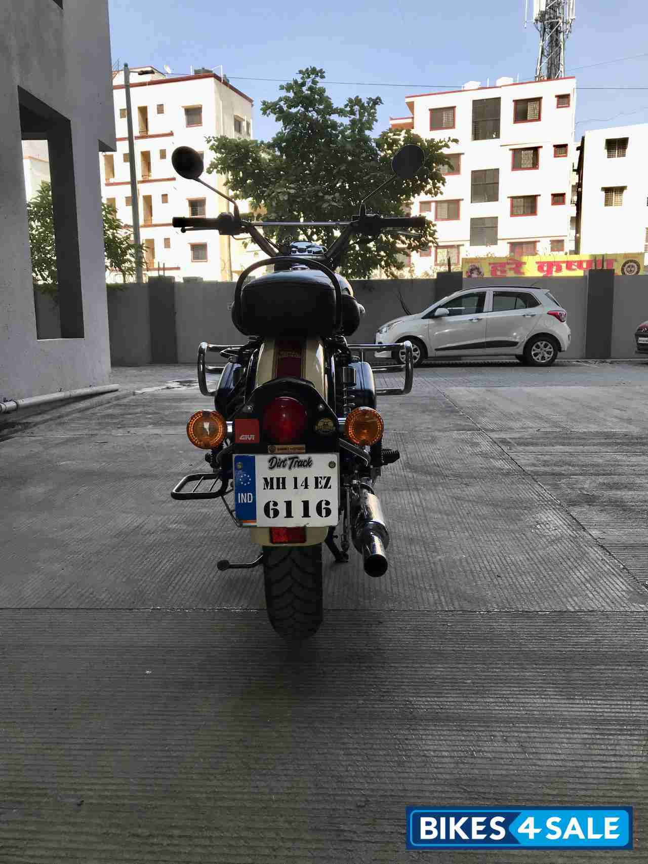 Tan Royal Enfield Classic 500