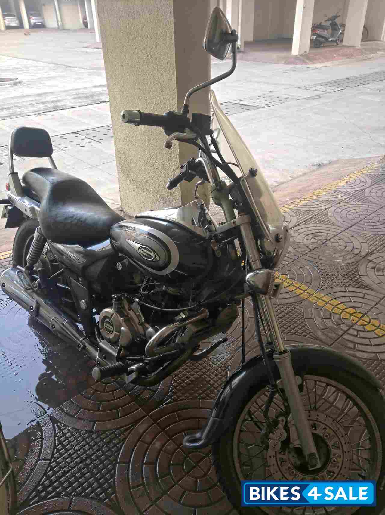 Bajaj Avenger Cruise 220