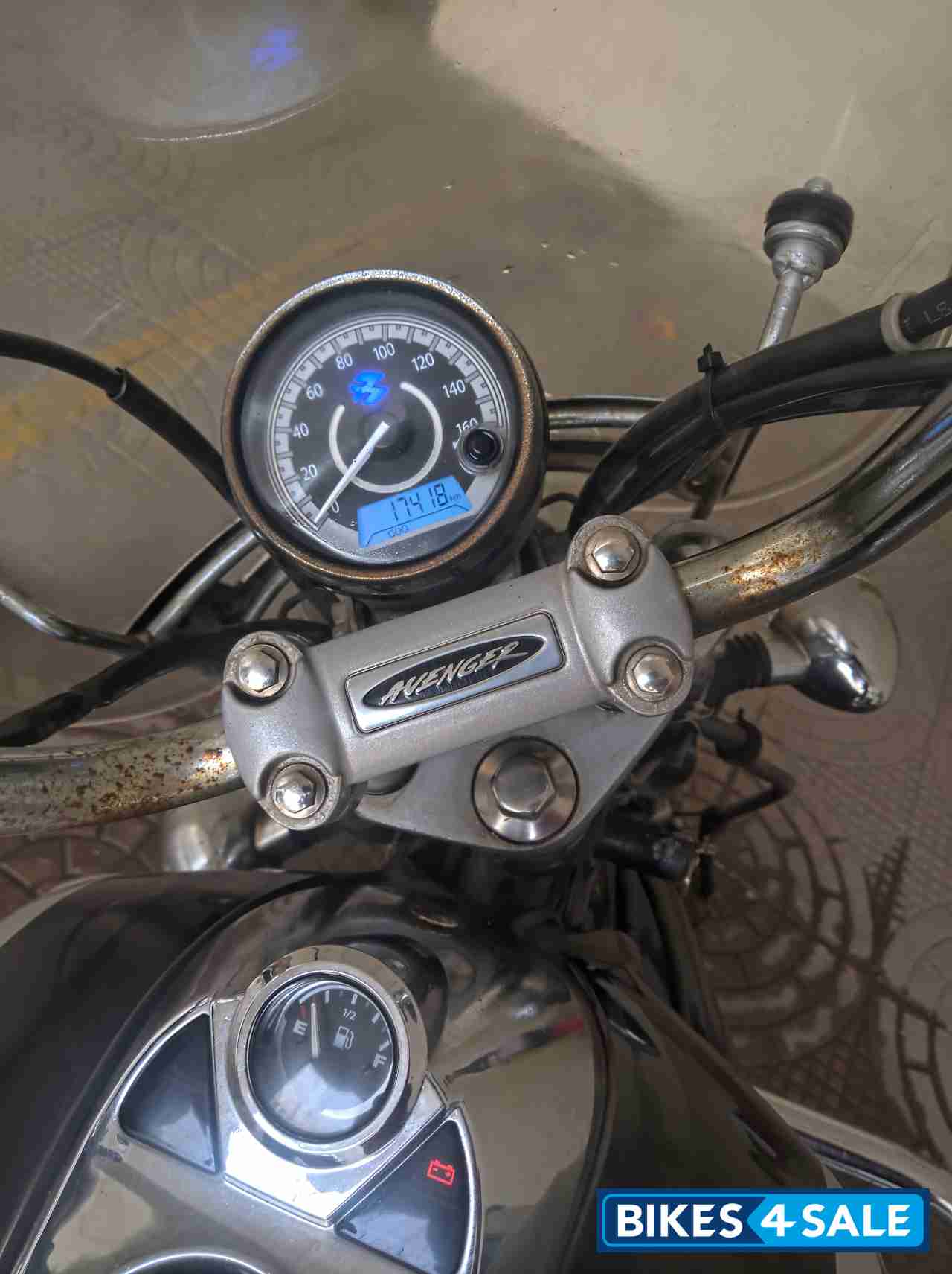 Bajaj Avenger Cruise 220