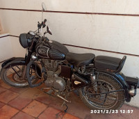 Black Royal Enfield Classic 350