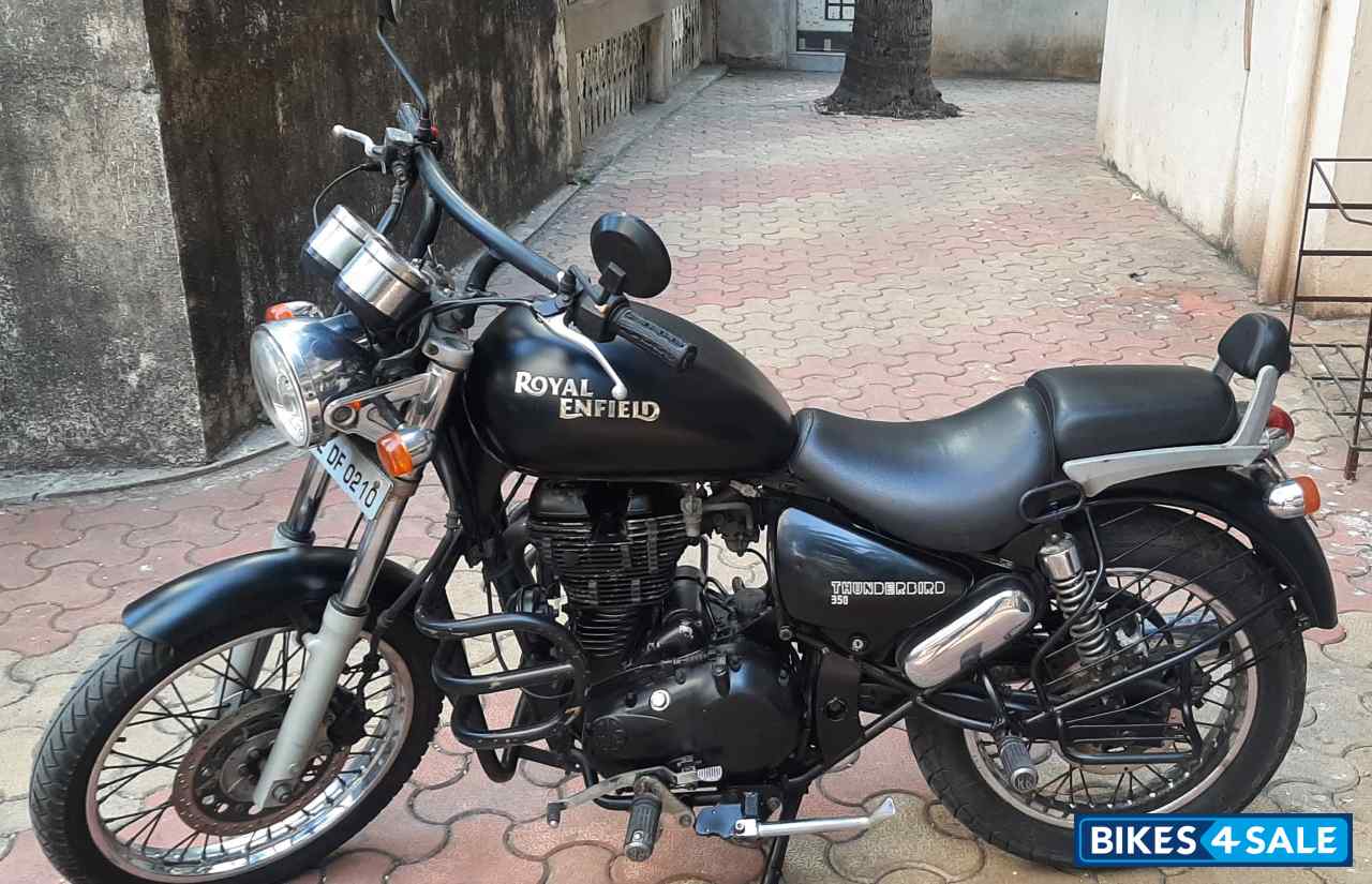 Black Matt Royal Enfield Thunderbird 350