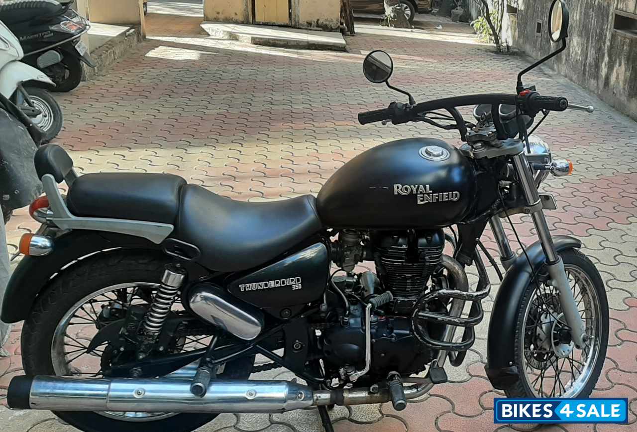 Black Matt Royal Enfield Thunderbird 350 Black Matt Royal Enfield Thunderbird 350