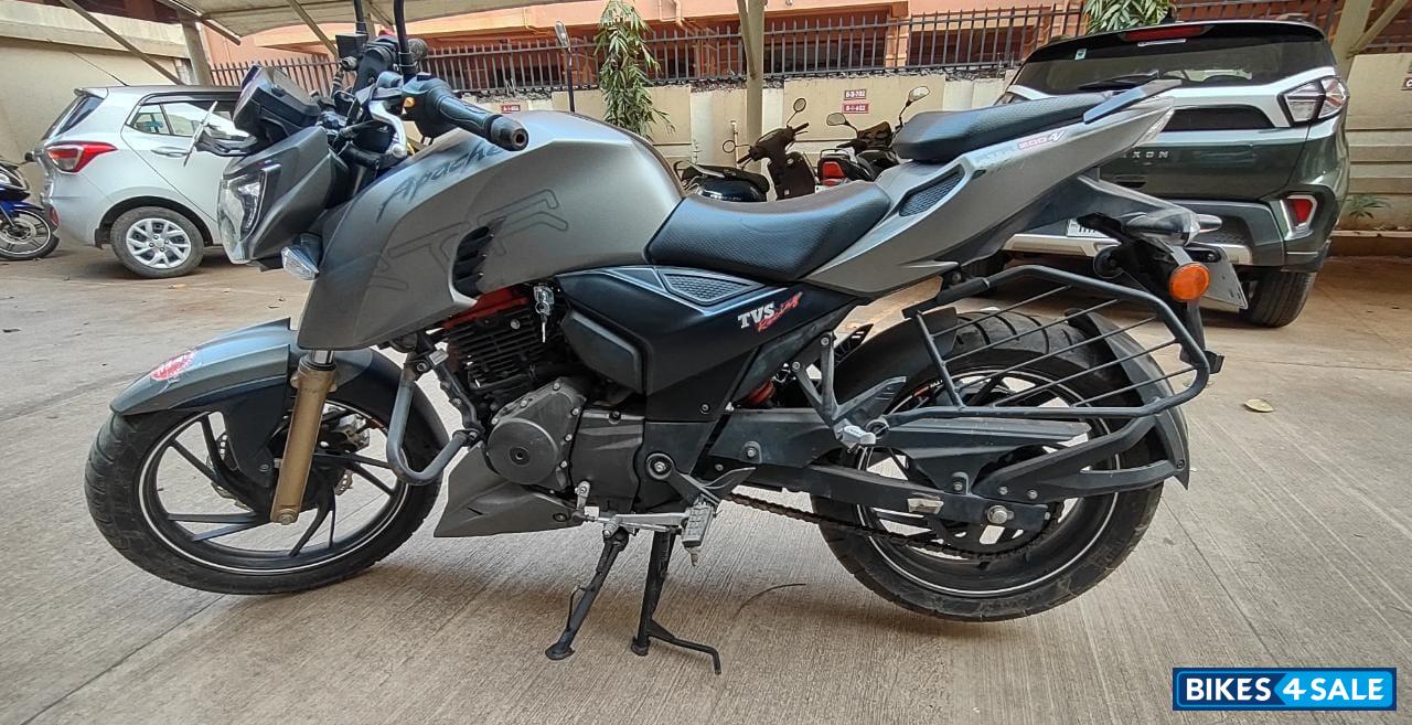TVS Apache RTR 200 4V