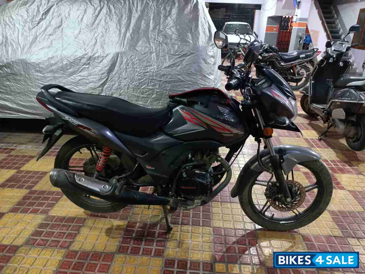 Grey Honda CB Shine SP