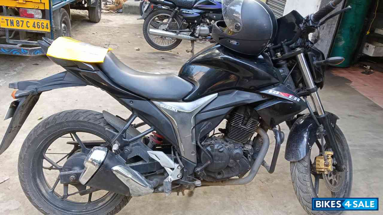 Suzuki Gixxer 150